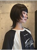 黒髪ウルフカット
