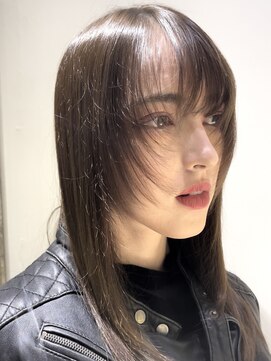 ヘレナトウキョウ(Helena Tokyo) 大人セミディレイヤー/フロントシャギーレイヤー/透明感カラー