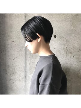 イチサンサン(/ 133) ハンサムショート × 刈り上げ [room02]