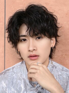 オーシャントーキョー 心斎橋(OCEAN TOKYO WEST) 波巻きパーマツイストスパイラルパーマセンターパートウルフ