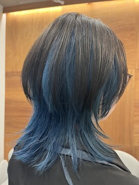 グロウ 万博記念公園(GLOW) ウルフカット/アンブレラカラー