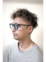 エルア(elua)&nbsp;【´elua】メンズツイストパーマ×ハイライトキャップ