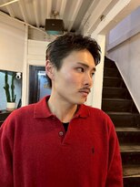 ビーバイエイトジェンツ(Bee by EIGHT GENTS)&nbsp;MEN’S HAIR/サーフカール/刈り上げセンターパート/心斎橋