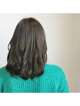 ヘアーアンドメイク ピース(HAIR&MAKE peace) オリーブベージュ