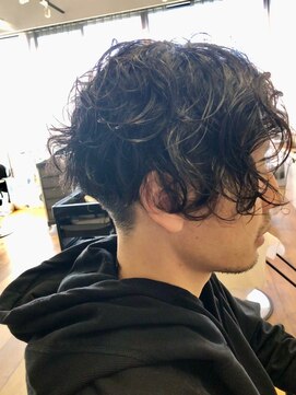 ソルト(Salt) 『Salt福岡大名』ツーブロック刈り上げニュアンスパーマ(OKABE)3