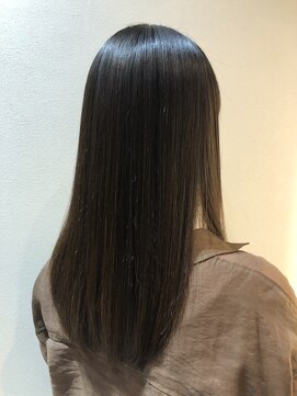 アトリア コースト 横浜(Atria Coast) 【10代20代30代】シャイニーストレートｘアースカラー