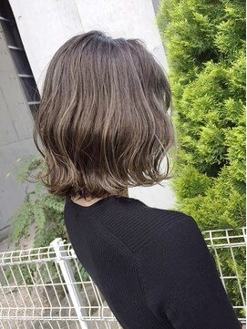 シーン(SCEN) グレージュハイライトカラー