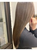 透明感たっぷりピスタチオベージュカラー