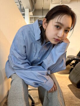 ソイ コンク 下北沢(soi conc) 【brown】ミディアムレイヤー_センターパート_ブラウンカラー