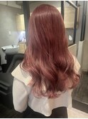 ピンクベージュ