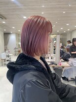 アールファイブ ショウナンダイ(R-5 shonandai)&nbsp;【hitomi/湘南台】ピンクベージュ/ぱつっとボブ/ハイトーン