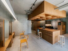 アンド アノン(and anon)