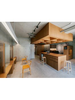 《リニューアルOPEN》透明感カラー×Aujuaトリートメントが大人気な春日原駅近くの美容室!白髪染めもお任せ