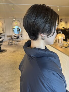 ジジ フルアヘッド(Gigi fullahead) ハンサムショート×ブルーブラック