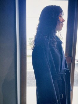 サイタス(SITUS)の写真/結んでもキレイな計算された顔周りカット◇今トレンドのレイヤーカット、是非お任せください！