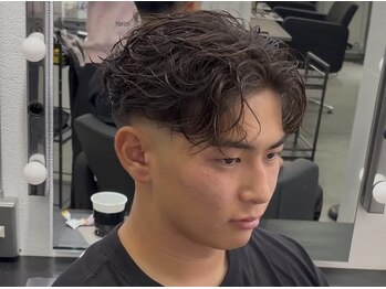 メンズサロン キング 心斎橋店(Men’s salon K!ng)の写真/【心斎橋/南船場】《朝セットが5秒で完結》メンズカット+各種パーマが最安値で叶うメンズ専門店★