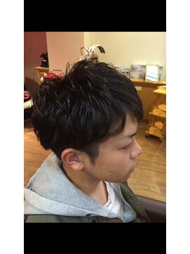 セドゥヌーヴォ(C'est du Nouveau) お手軽ツーブロックパーマ