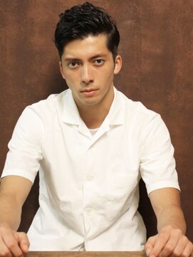 シアンデルカ(CYANDELUCCA) 大人の外国人風七三分けスタイル