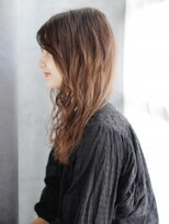 ヘアメイク ナル(hair make nalu)&nbsp;かきあげ前髪とセミウエットカールスタイル