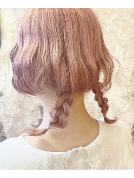 マギーヘア(magiy hair) 三つ編みアレンジ［magiyhair西部笑］