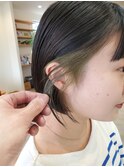 イヤリングカラー×スモーキーグリーン