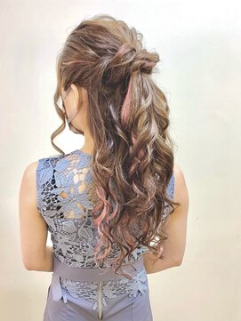 ディア(.eer) 愛されハーフアップ × エクステアレンジ