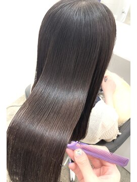 イレス 札幌駅前(IRESU) ドレスヘア/アッシュベージュ/縮毛矯正・ストレー ト