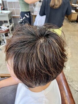 スアバイキキ(SuA by kiki.) レイヤーボブ/外ハネボブ/大人ショート/ニュアンスカラー[千葉〕