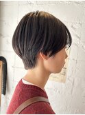 暗めベージュコンパクトショート