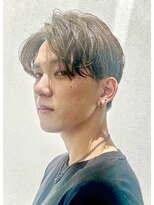 ミドル(MIDDLE)&nbsp;アップバング×ハイライトカラー