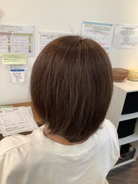 ツヤイロ 上飯田南店(TSUYA_IRO) 9レベル グレーベージュ