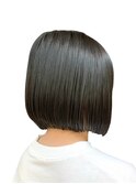 大人可愛い20代30代ショート前下がり刈り上げボブ