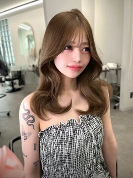 リッカ(LICCA) (licca内堀)レイヤーカット×透明感カラー×顔まわり