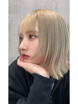 シエスタ(SIESTA) ダブルカラー レイヤーカット ボブカット