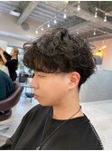 ツイストスパイラル　波巻きパーマ　ニュアンスパーマ　眉毛