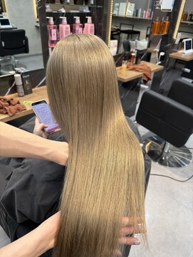 ラピス 大阪心斎橋店(Lapis) ミルクティーベージュ