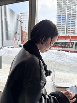 トゥ(TOE) 前上がりbob