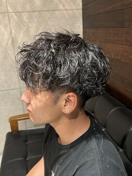 ロイ(ROY) 波巻きパーマ