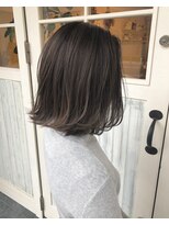 マスト ヘアー(must hair)&nbsp;切りっぱなしボブハイライトカラー大人可愛い外ハネ20代30代40代