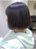 ハイライトラベンダーアッシュ切りっぱなしミニボブ　川口