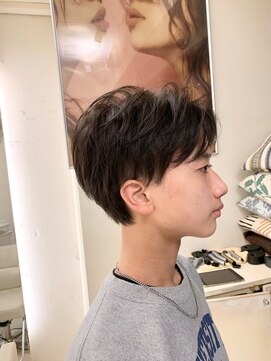 ヘアーアンドメイク ブリリアント(hair&make BRILLIANT) ナチュラルショート