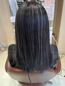 アズールサン 草加西口店(azule-sun) コントラストハイライト　シルバー、グレー系【草加】