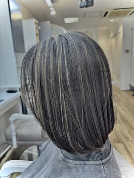 スペラヘアー 船橋店(SpeRa hair) 筋感ハイライトグレイアッシュ×王道内巻きボブ
