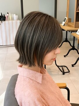 ヘアーカッティングガーデン ジャック モアザン 梅田店 ボブ/ショートボブ/ハイライト/20代/30代/大人女性/白髪ぼかし