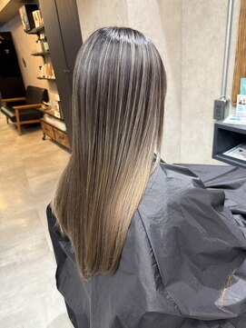 サニー 渋谷(SUNNY) バレイヤージュ、ハイライト、レイヤーロング、グレーベージュ