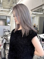 ローレン(Lolen.)&nbsp;透明感抜群　シルバーグレー　ふじゆー