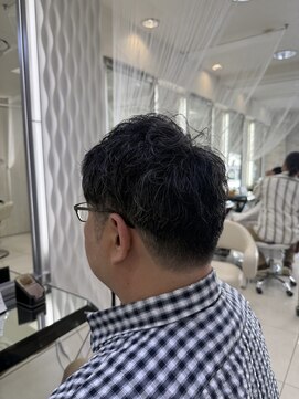 クオリス 赤塚店(QUALIS) 秋の短髪！◎ツーブロック×黒髪ビジネス