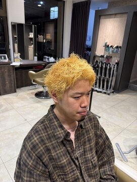 アース 四街道もねの里モール店(EARTH coiffure beaute) メンズハイトーンカラー