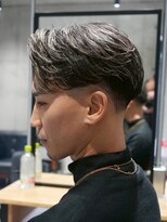 メッツ 原宿(METS)&nbsp;MEN'S/ハイライト×サイドパート×テーパーフェード