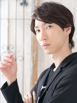 ハンサム クラシック 越谷店(Classic) 斜めバング×オーガニックカラーな小顔ウルフショートF越谷